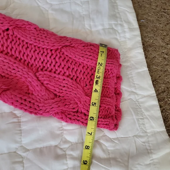 Sweater - Picture 6 of 11